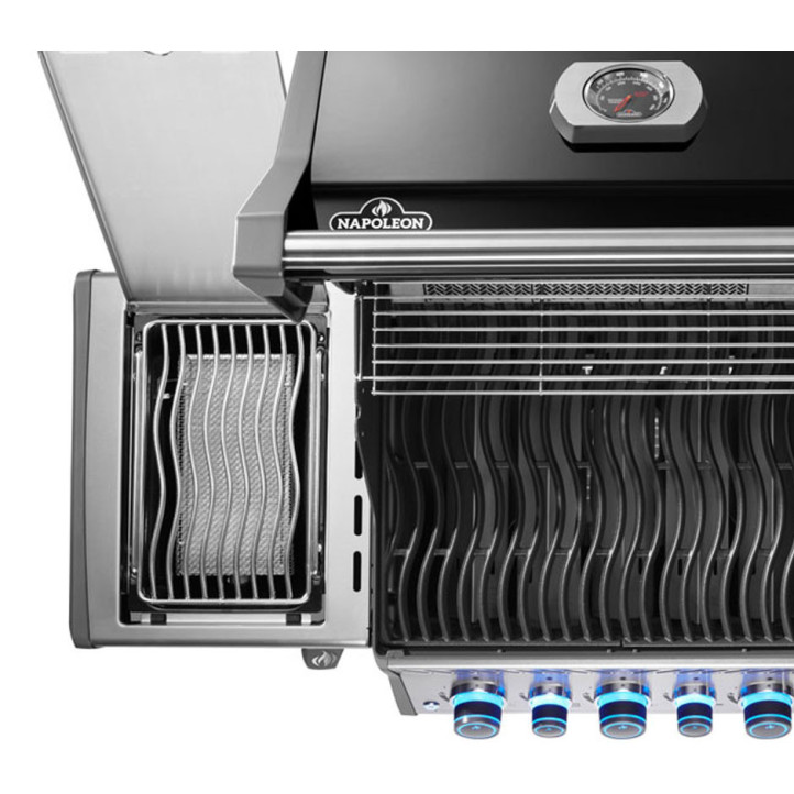 Pack Promo barbecue gaz Napoléon Rogue PRO-S 625 RSIBPK