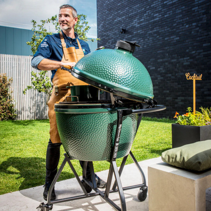 Barbecue kamado Big Green Egg XL Øint 61cm sur chariot