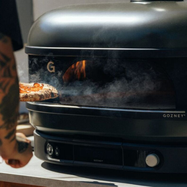 Gozney Dome Gen 2 – Four à pizza premium gaz, bois et charbon