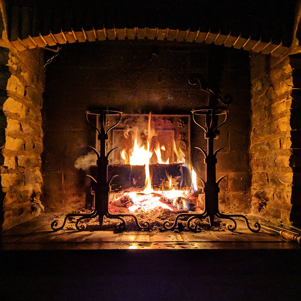 Comment rénover et mieux se chauffer avec sa cheminée à foyer ouvert ?