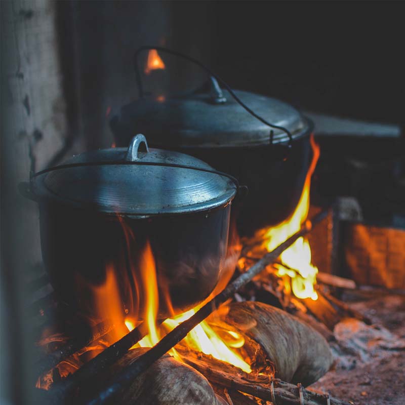 Quels accessoires choisir pour ma cheminée ? - Blog Barbecue & Co