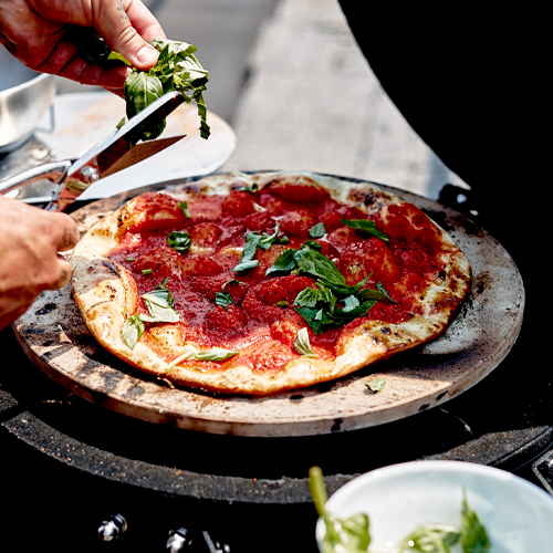 pierre à pizza kamado